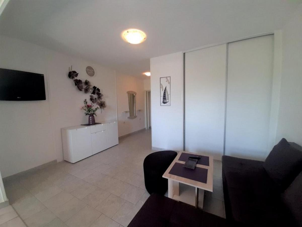 Apartments Nada Krk Island Kültér fotó