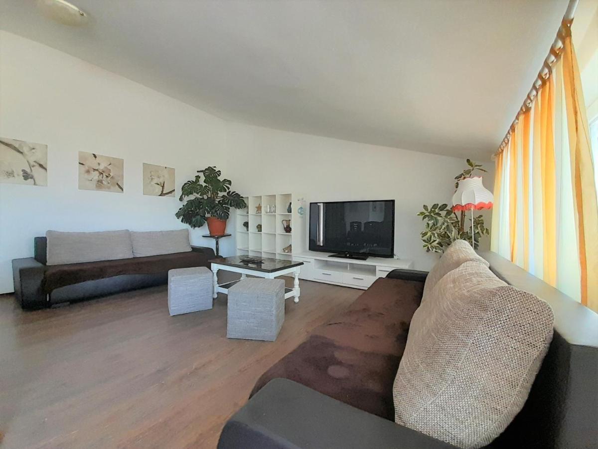 Apartments Nada Krk Island Kültér fotó